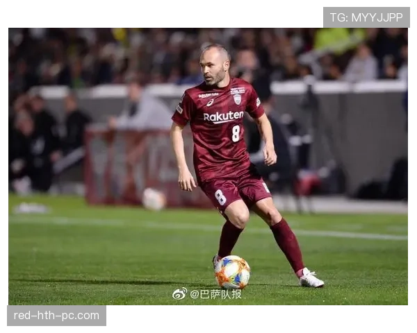 伊涅斯塔与拉基蒂奇控球风格分化:单点驱动与多点参与的机制对比 伊涅斯塔与拉基蒂奇控球风格分化:单点驱动与多点参与的机制对比